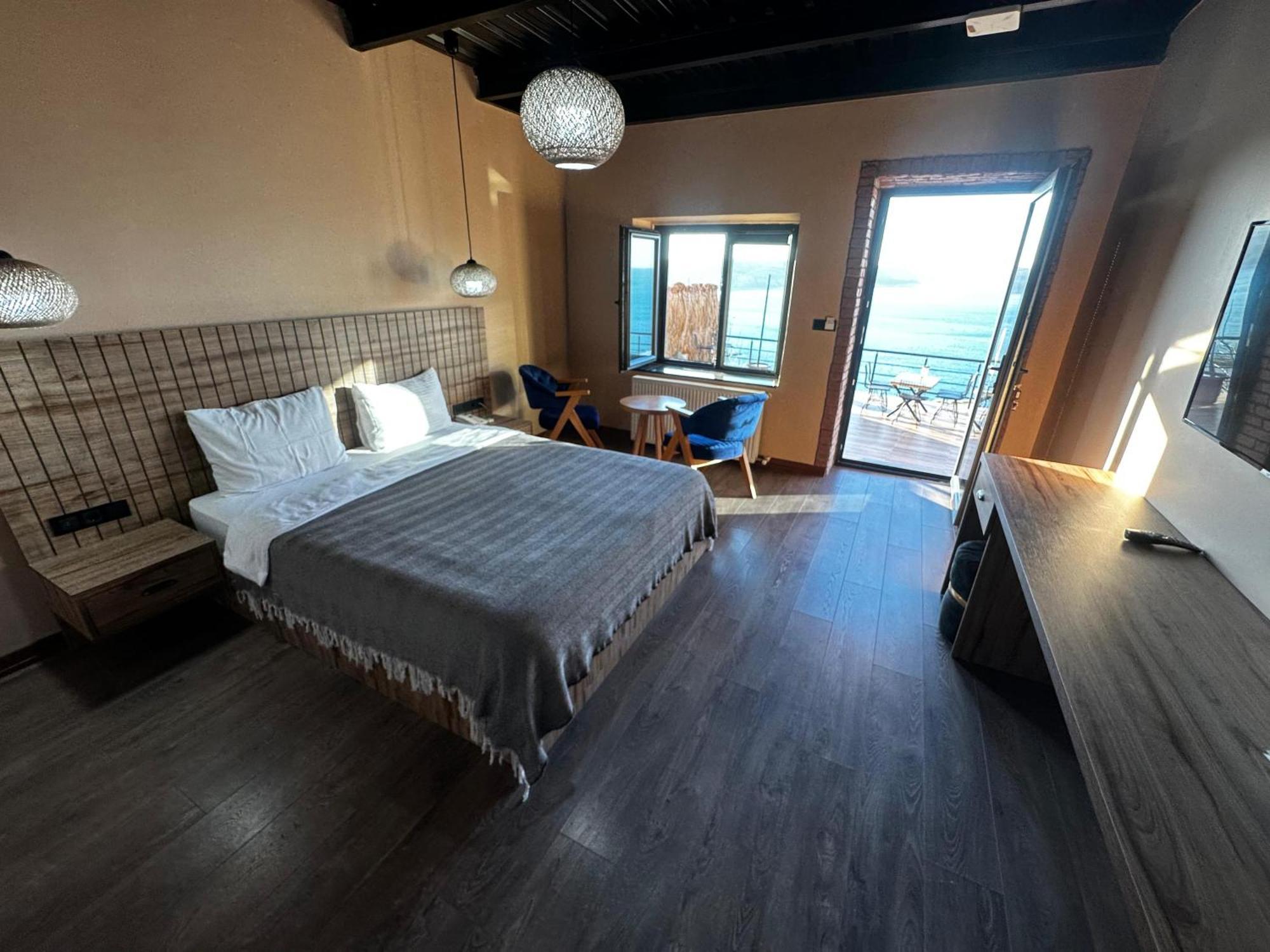 Marina Fener Hotel Istanbul Airport Karaburun  外观 照片